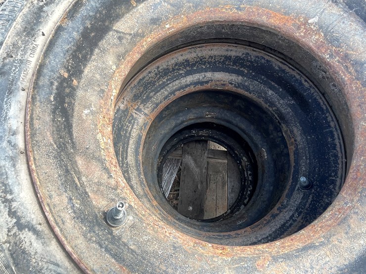 #10701-•-(8)-14.5"-trailer-house-tires-on-rims-image-8