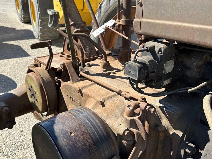 john-deere-b-image-12