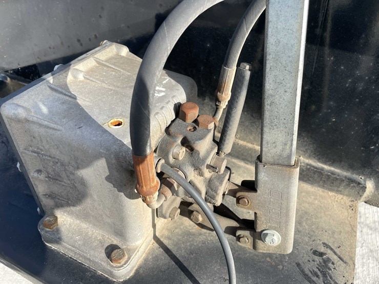 #5424-•-2014-nova-scissor-lift-tilt-bed-trailer-image-18