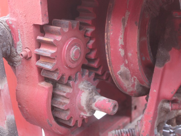 international-430-image-32