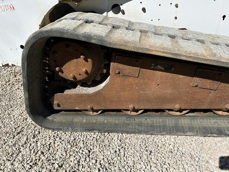 bobcat-t300-image-13