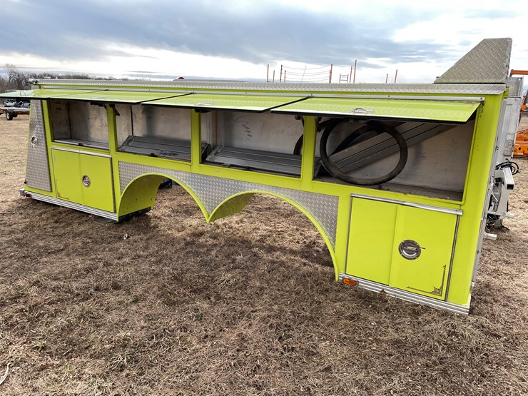 #10719-•-one-side-of-fire-truck-box-image-16