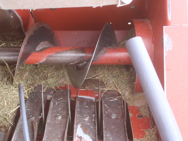 hesston-4910-image-19