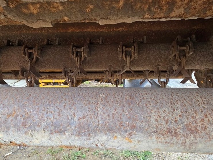 2006-new-holland-ts135a-image-33