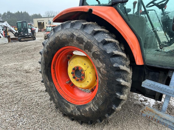 kubota-m105s-image-12