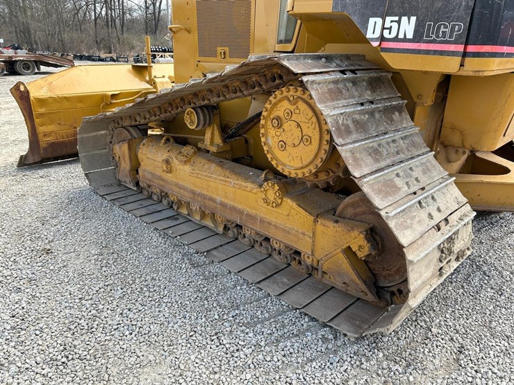 caterpillar-d5-image-16