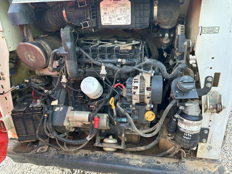 2019-bobcat-t550-image-16