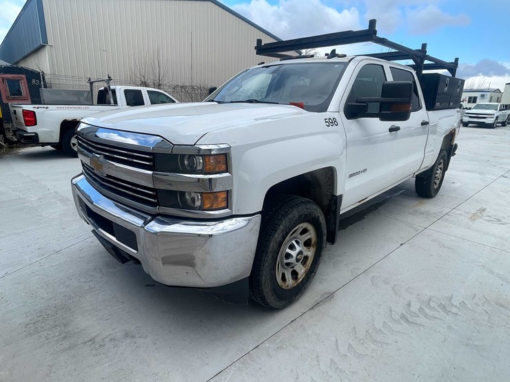 2015-chevrolet-2500-image-9