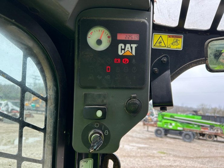 caterpillar-279c-image-24