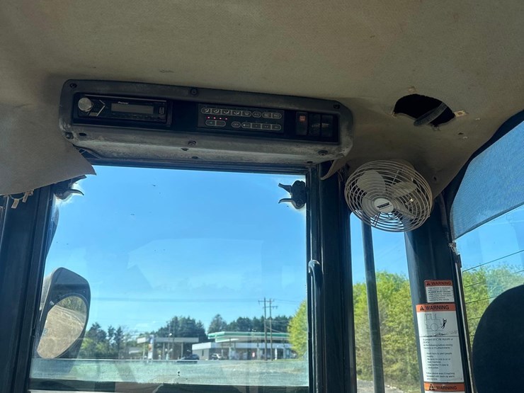 2004-komatsu-wa250-5l-image-24