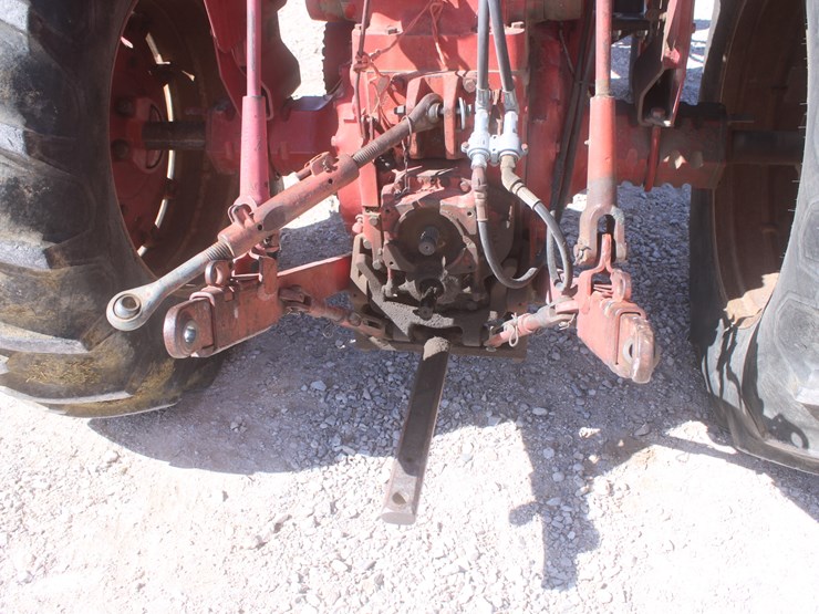 1966-international-706-image-27