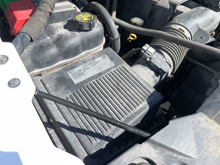 2015-chevrolet-1500-image-11