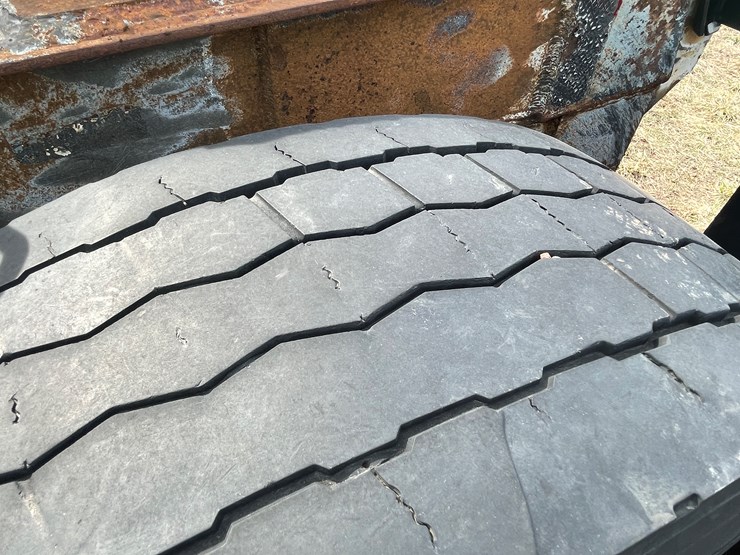 1983-fruehauf-semi-image-16