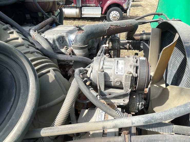 2002-caterpillar-c15-image-63