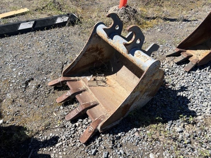 john-deere-24-image-1