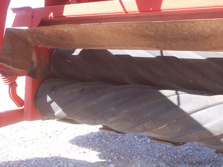 new-holland-1431-image-22