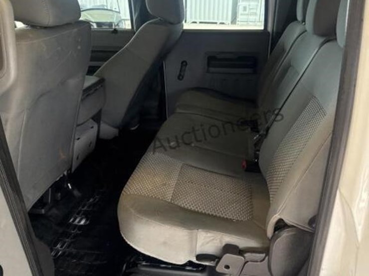 2014-ford-f250-image-30