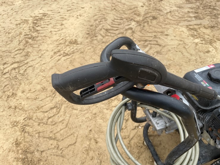 #3921-•-clean-machine-3,400-psi-pressure-washer-image-15