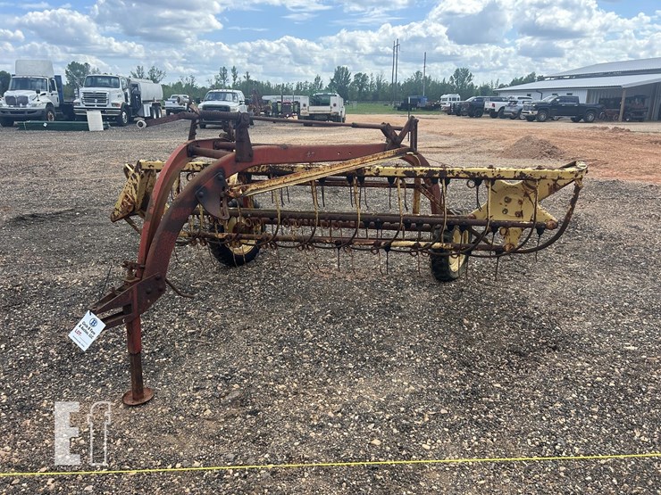 new-holland-256-image-6