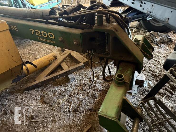 1993-john-deere-7200-image-1