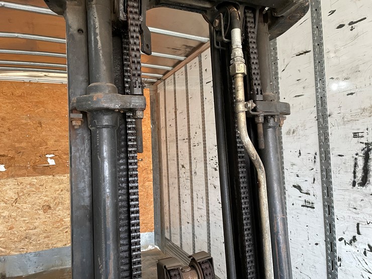 #171-•-yale-diesel-powered-forklift-image-11