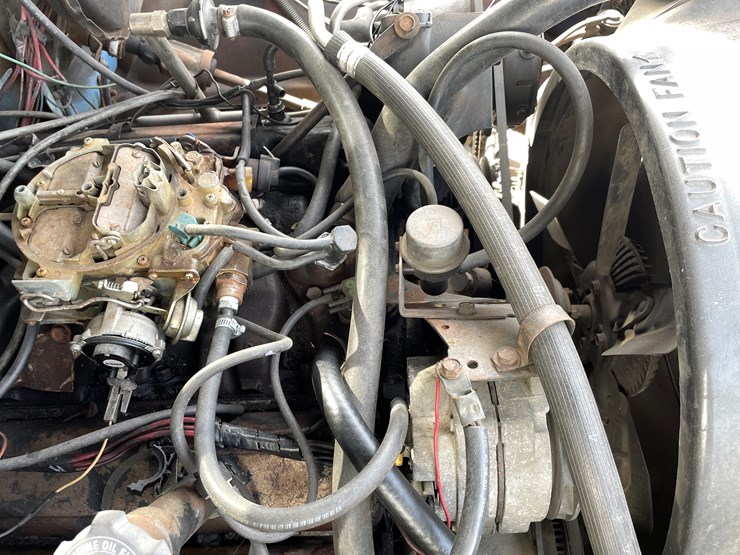 #192-•-1984-2-x-4-chevy-silverado-(has-wi-title)-image-16