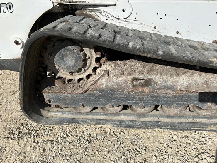 2021-bobcat-t770-image-13