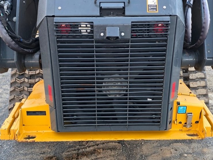 2023-deere-331g-image-20