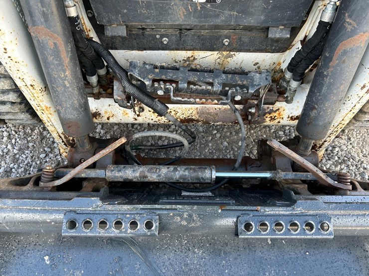 2022-bobcat-t76-image-10