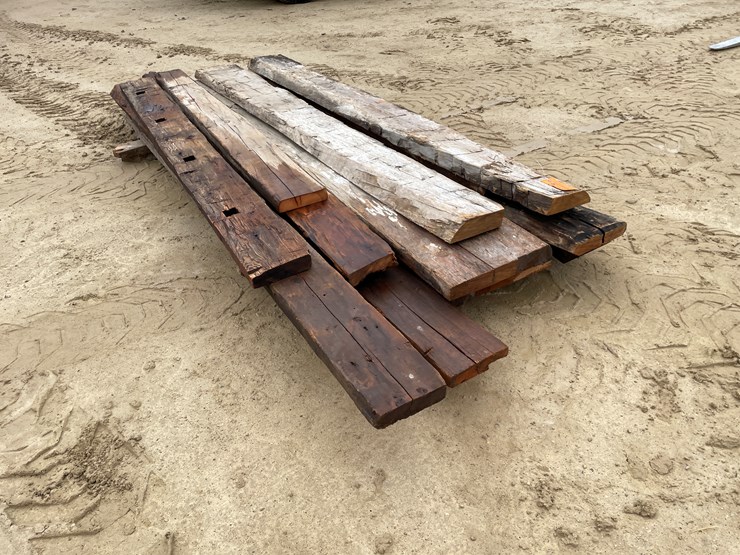 #3979-•-(15)-hand-hewn-barn-beam-face-boards-image-4
