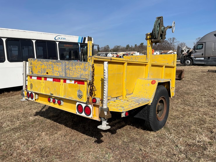 #203-•-sauber-single-axle-utility-trailer-(no-title)-image-6