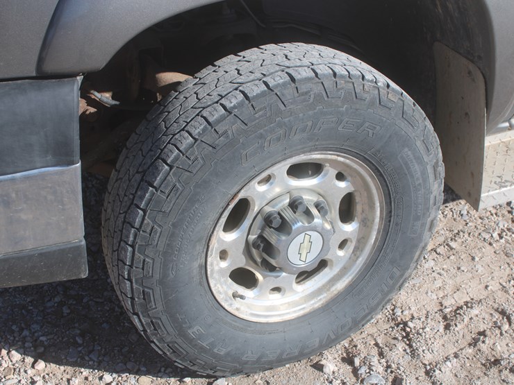 2006-chevrolet-2500-image-10