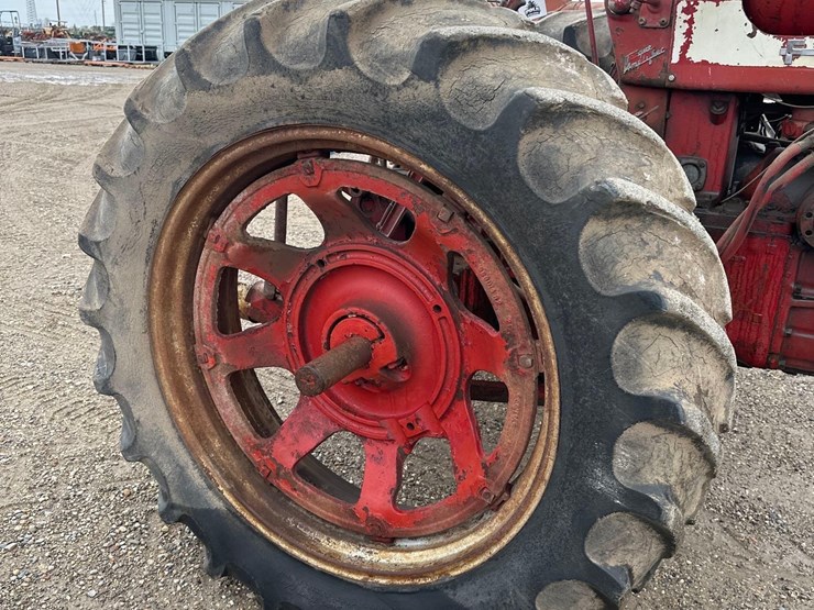 case-ih-400-image-6