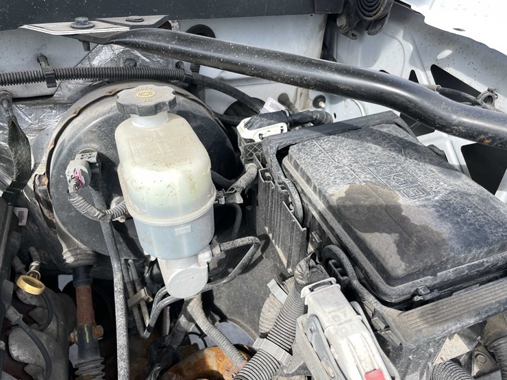 2015-chevrolet-1500-image-17