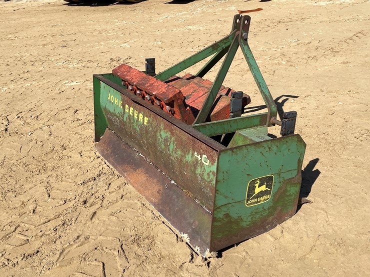 #3966-•-john-deere-scraper-box-image-1
