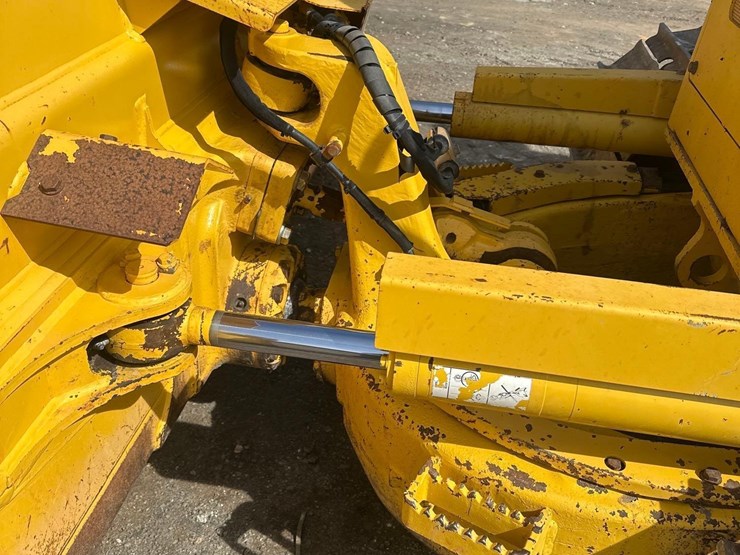 2021-komatsu-d51pxi-24-image-12