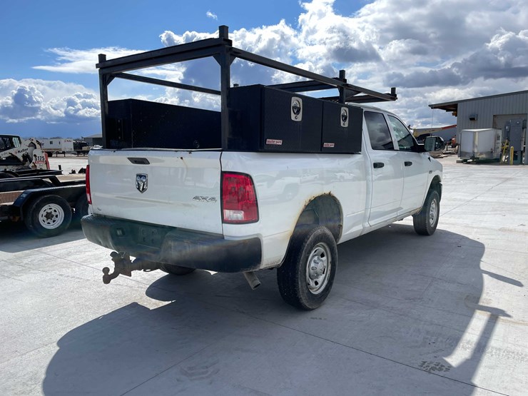 2016-dodge-2500-image-5