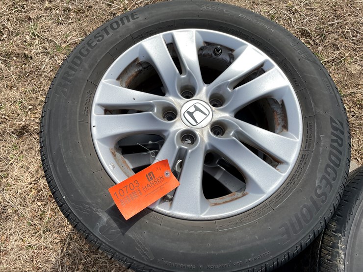 #10703-•-(4)-bridgestone-16"-tires-on-honda-5-bolt-aluminum-rims-image-11