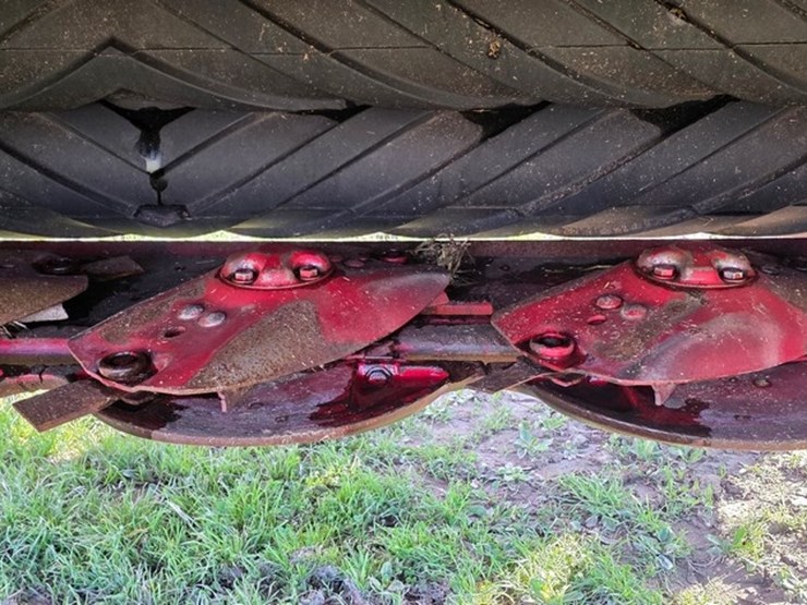 2023-case-ih-dc135-image-50