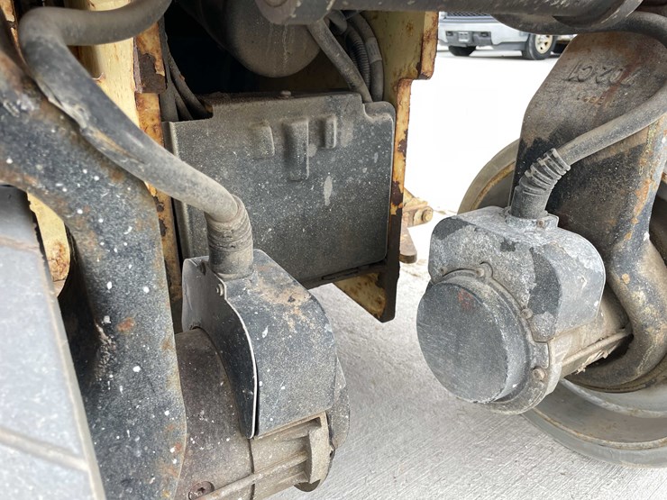 2008-jlg-2630es-image-29