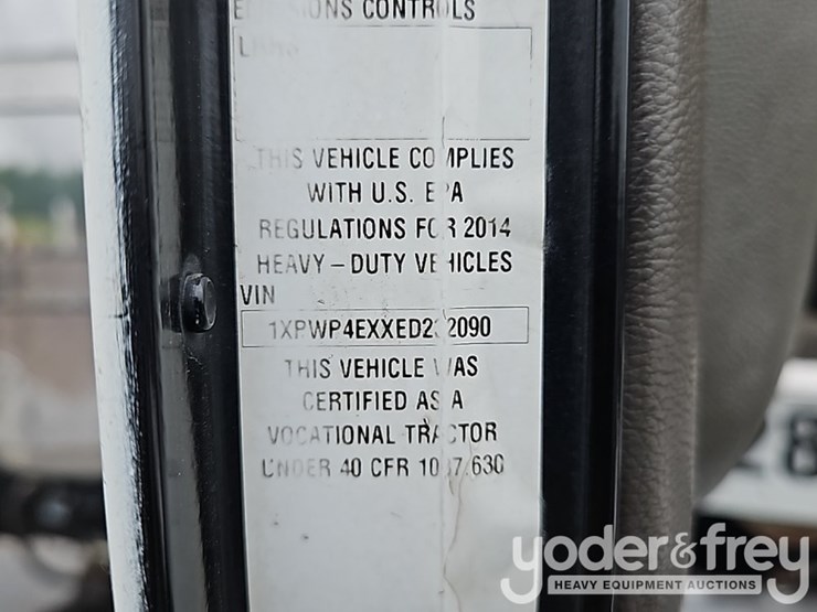 2014-peterbilt-579-image-43