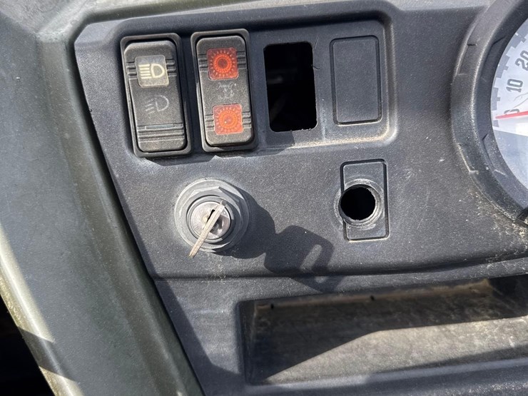 2012-polaris-ranger-crew-image-16