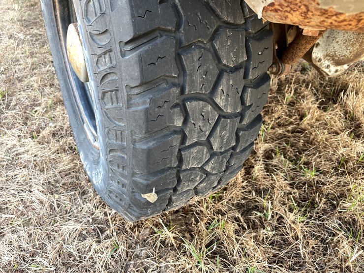 2000-chevrolet-2500-image-50