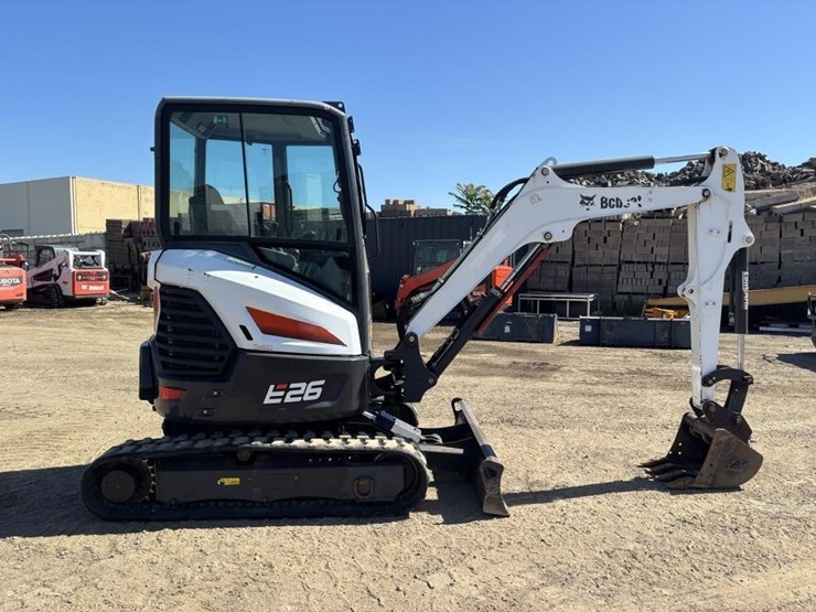 2020-bobcat-e26-image-7