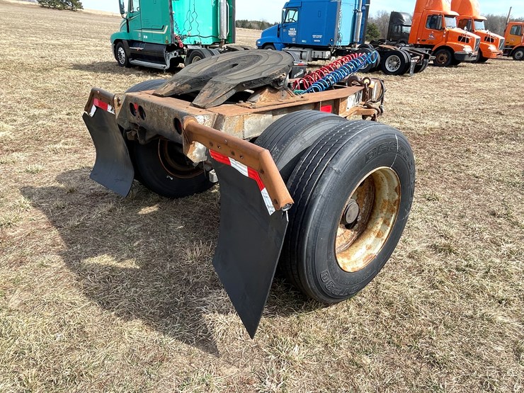 1982-fruehauf-semi-image-5