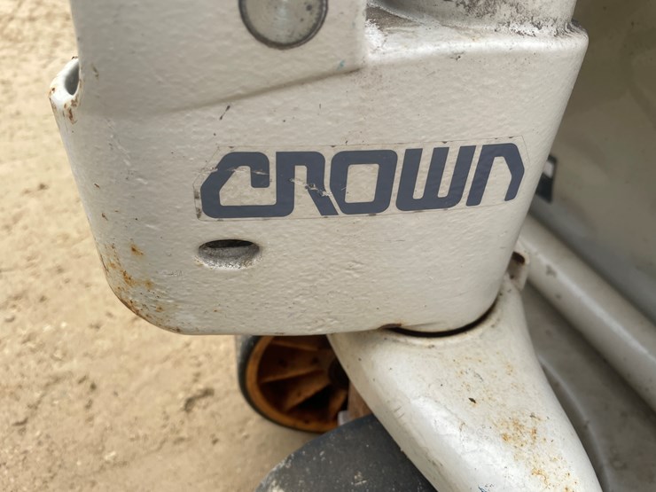 #3916-•-crown-5,000-lbs.-pallet-jack-image-6