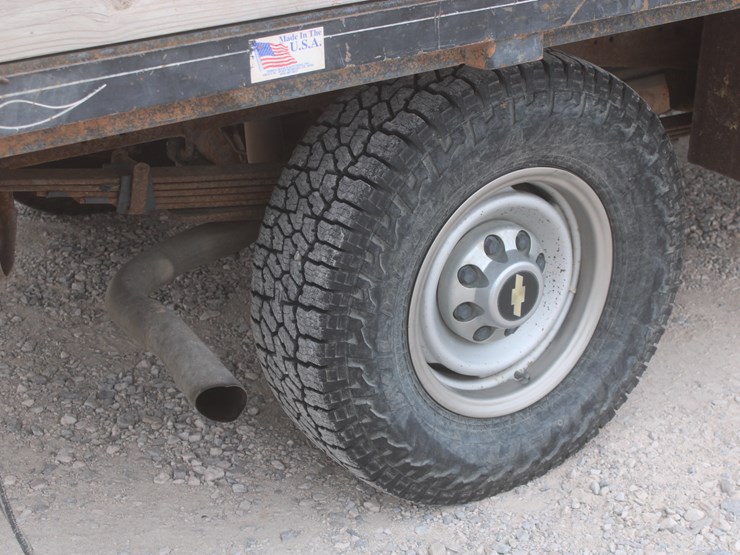 2000-chevrolet-k3500-image-18