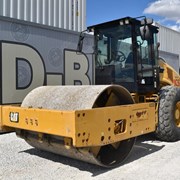 2015 CATERPILLAR CS66B