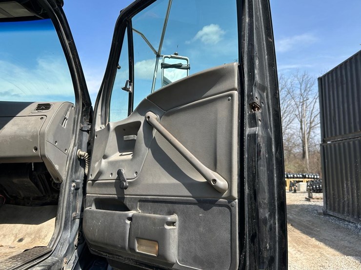 2000-sterling-l9500-image-14