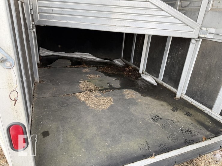 2001-featherlite-16-ft-image-28